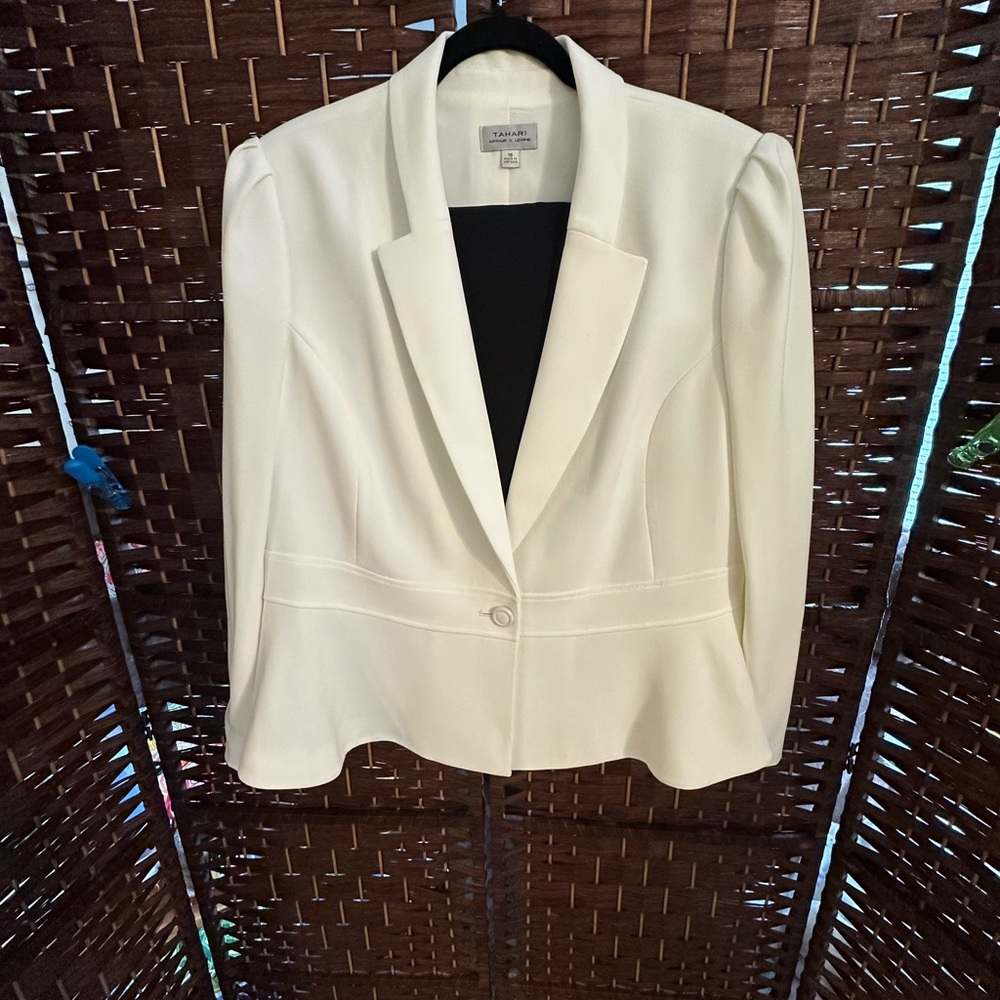 Tahari Classic White Peplum Blazer with Alfani Pencil Skirt